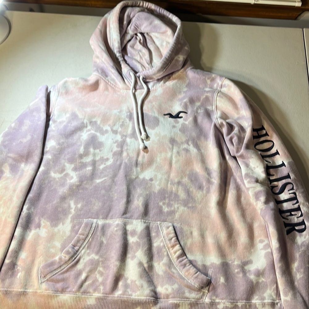Hollister Sweatshirt Hoodie tie die colors size large.